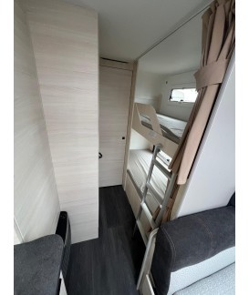 CARAVANE OCCASION CARAVELAIR ARTICA 496 FAMILY Loisirs Caravaning