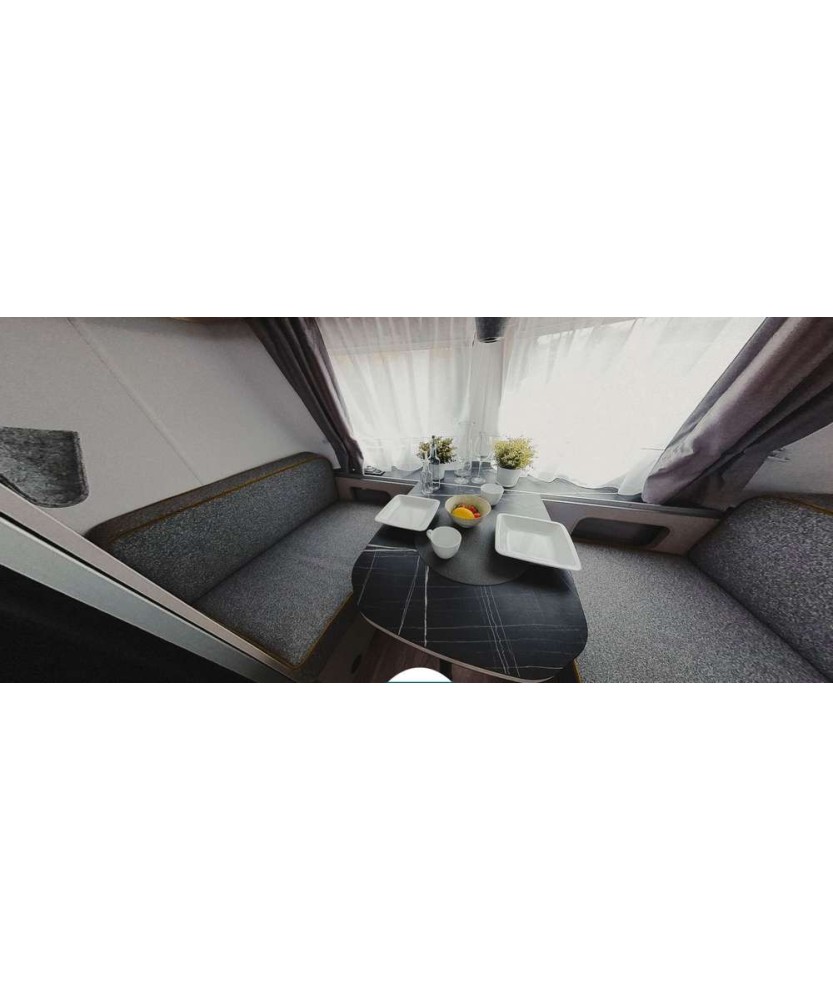 Caravane ERIBA TOURING 642 SILVER EDITION Loisirs Caravaning